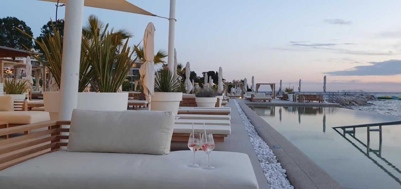 New!!! New Riva Luxury One - With Sunny Terrace & Big Garden Apartment Porec Exterior photo