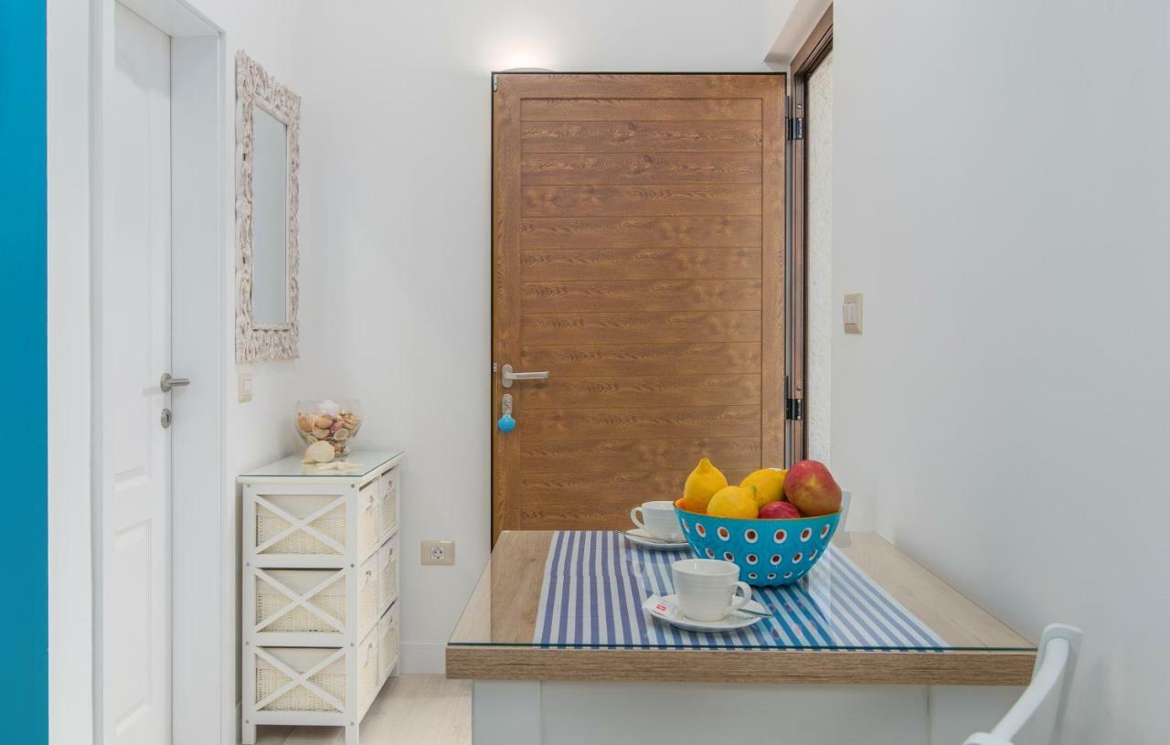 New!!! New Riva Luxury One - With Sunny Terrace & Big Garden Apartment Porec Exterior photo